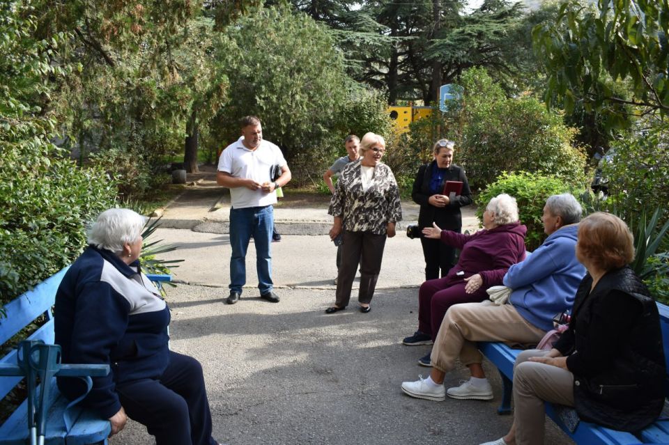 Галина Огнёва: Продолжаю проверку санитарного состояния придомовых территорий и готовности многоквартирных домов к отопительному сезону