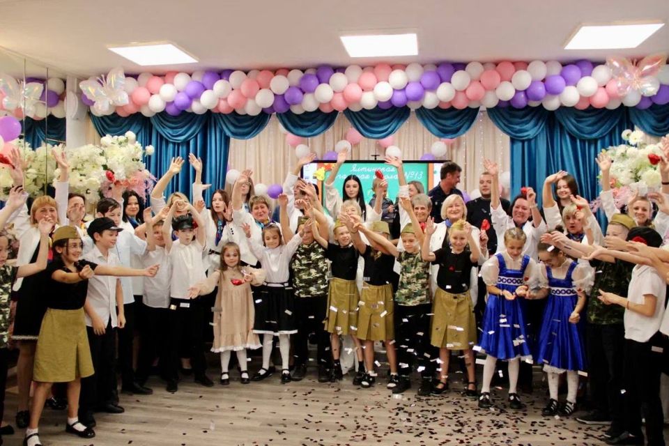 Константин Шимановский: Ялтинская начальная школа №13 отметила 30-летиний юбилей Константин Шимановский: Ялтинская начальная школа №13 отметила 30-летиний юбилей