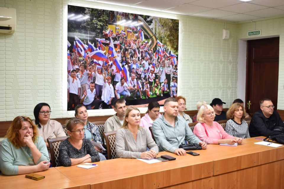 Галина Огнёва: Сегодня в администрации города состоялась очередная встреча «Час предпринимателя» Галина Огнёва: Сегодня в администрации города состоялась очередная встреча «Час предпринимателя»