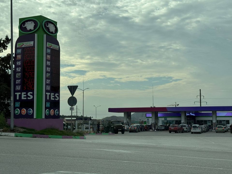 Кирилл Чебышев: Доброе утро, дорогие судакчане и гости округа! По ситуации с бензином на сегодняшнее утро