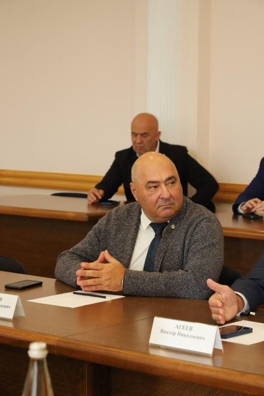 Симферополь и Владикавказ стали городами-побратимами: инициатива реализована при участии Владимира Резанова Симферополь и Владикавказ стали городами-побратимами: инициатива реализована при участии Владимира Резанова