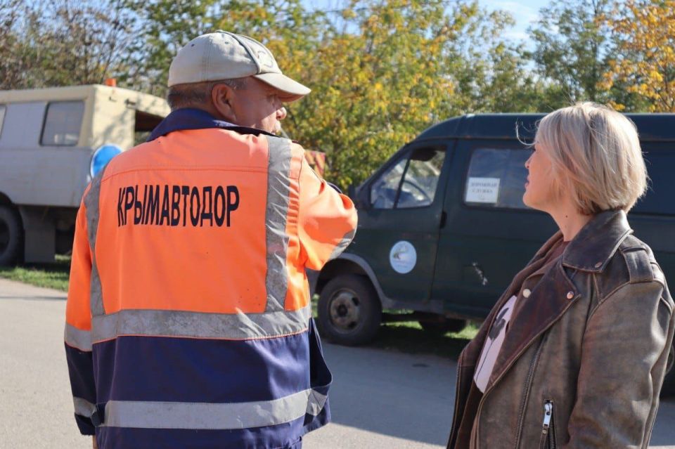 Инна Федоренко: В Луганском у нас идут работы по обустройству тротуара по улице Ленина Инна Федоренко: В Луганском у нас идут работы по обустройству тротуара по улице Ленина