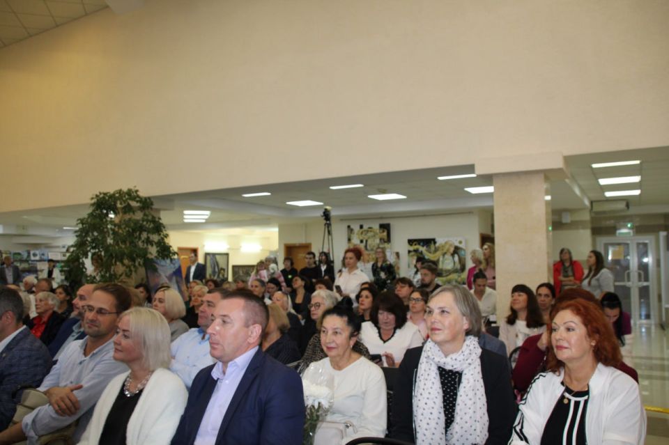 Крымская библиотека им. Франко отметила 105-летний юбилей Крымская библиотека им. Франко отметила 105-летний юбилей