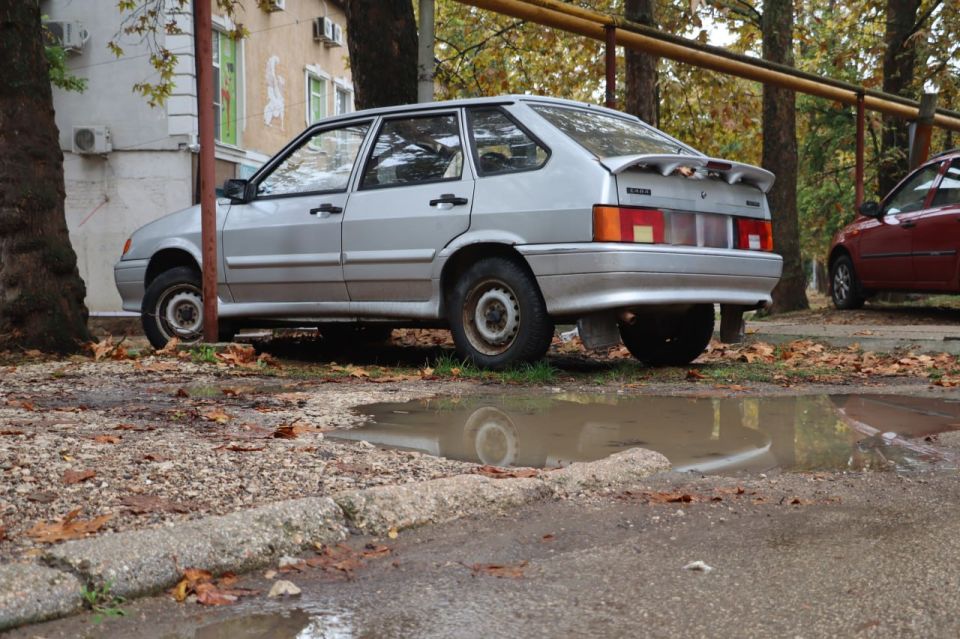 Сотрудники управления муниципального контроля провели профилактический рейд по выявлению нарушителей парковки в микрорайоне между ул. Горького и Пошивальникова Сотрудники управления муниципального контроля провели профилактический рейд по выявлению нарушителей парковки в микрорайоне между ул. Горького и Пошивальникова