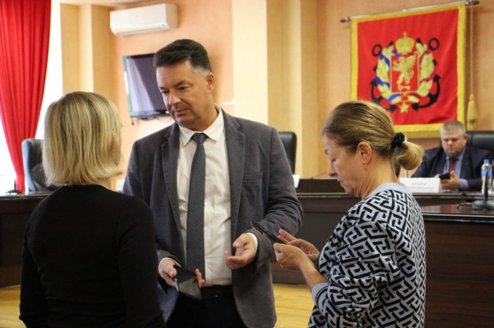 Собственникам гостевых домов Керчи и Ленинского района разъяснили механизмы легализации Собственникам гостевых домов Керчи и Ленинского района разъяснили механизмы легализации
