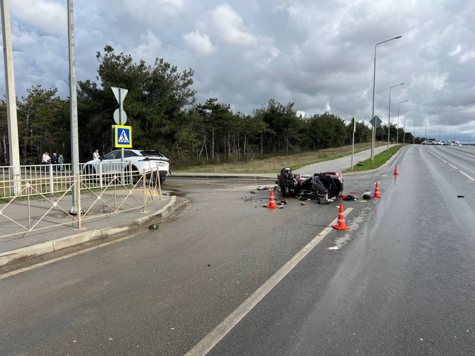 ДТП с пострадавшим мотоциклистом на Камышовом шоссе