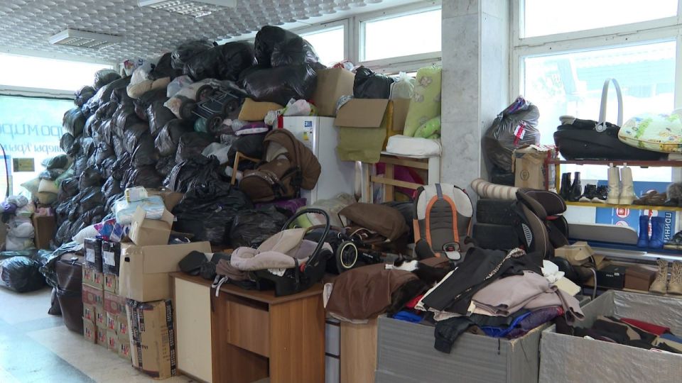 Благотворительный фонд «Добро мира – волонтёры Крыма» помогает нуждающимся в преддверии зимы Благотворительный фонд «Добро мира – волонтёры Крыма» помогает нуждающимся в преддверии зимы