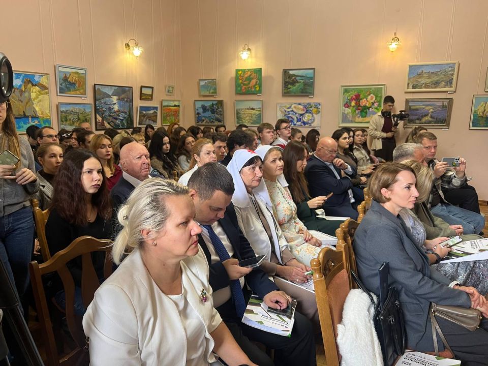 Альберт Куршутов: Принял участие в III Всероссийском медиафоруме «Журналистика в период СВО» Альберт Куршутов: Принял участие в III Всероссийском медиафоруме «Журналистика в период СВО»