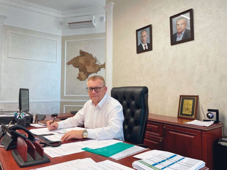 Галина Огнёва: Искренне поздравляю с Днём рождения Министра строительства и архитектуры Республики Крым Щёголева Эдуарда Геннадьевича!