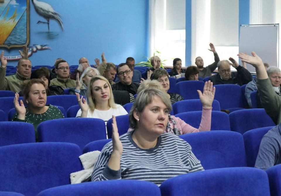Инна Федоренко: Приняла участие в 21-ой сессии Джанкойского районного совета 3 созыва Инна Федоренко: Приняла участие в 21-ой сессии Джанкойского районного совета 3 созыва