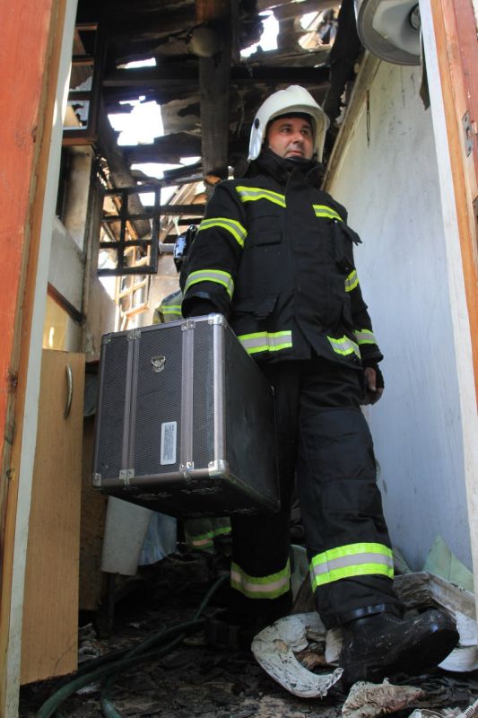 Крымчанин в тройке лучших дознавателей МЧС России Крымчанин в тройке лучших дознавателей МЧС России