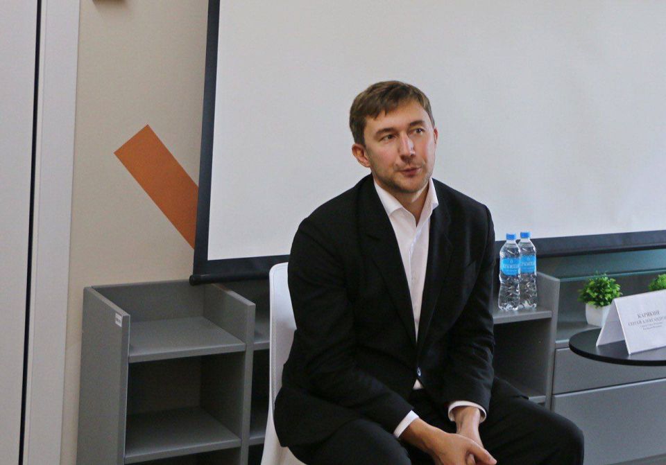 Кирилл Чебышев: Рад приветствовать в нашем городе сенатора Российской Федерации, представителя от Государственного Совета Республики Крым, члена Комитета Совета Федерации по социальной политике, гроссмейстера Сергея... Кирилл Чебышев: Рад приветствовать в нашем городе сенатора Российской Федерации, представителя от Государственного Совета Республики Крым, члена Комитета Совета Федерации по социальной политике, гроссмейстера Сергея...