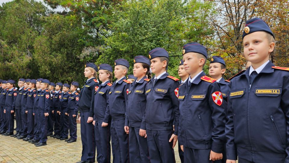 Учащиеся севастопольского профильного класса Росгвардии дали клятву на верность Отечеству на Малаховом Кургане