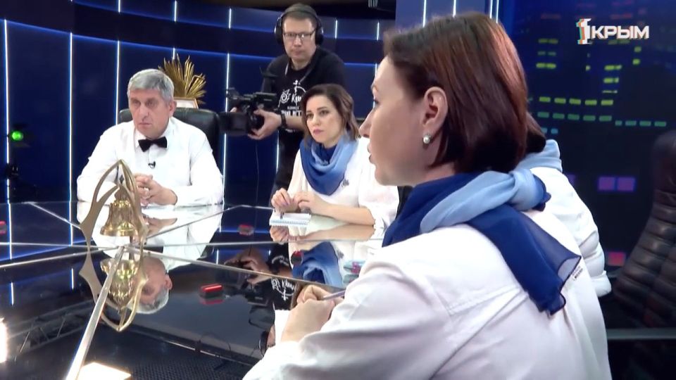 В эфире телеканала «Первый Крымский» — 22-я игра полуфинала XVIII сезона взрослой Лиги клуба знатоков Православной культуры «Зерно Истины» В эфире телеканала «Первый Крымский» — 22-я игра полуфинала XVIII сезона взрослой Лиги клуба знатоков Православной культуры «Зерно Истины»