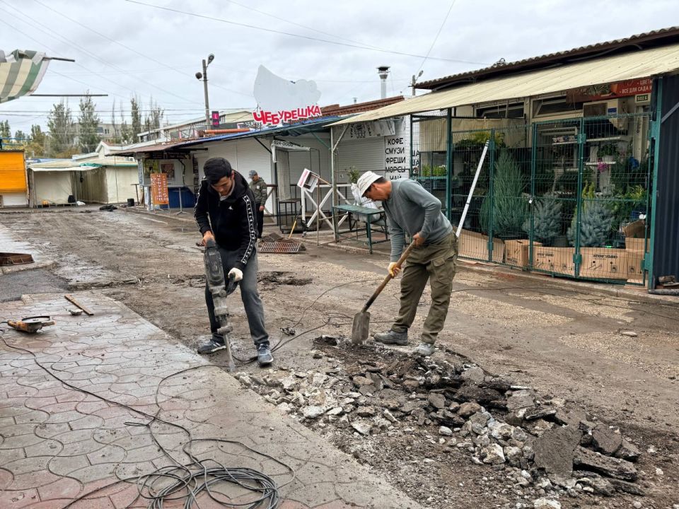 На центральном рынке Керчи завершены работы по обустройству системы ливневой канализации На центральном рынке Керчи завершены работы по обустройству системы ливневой канализации