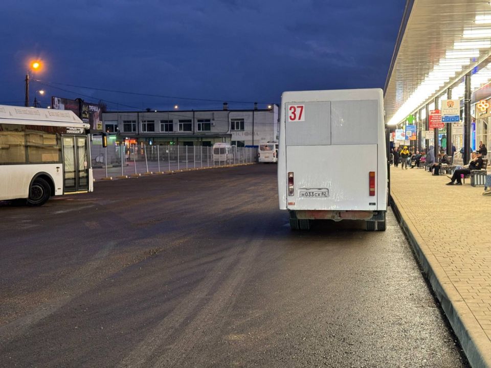 Благоустройство территории автовокзала в Керчи близится к завершению Благоустройство территории автовокзала в Керчи близится к завершению