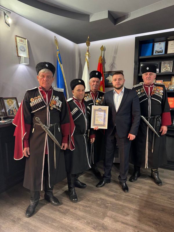 Кирилл Чебышев: Также сегодня имел честь получить благодарность от казачьей общины ГКО «Станица Сурож»