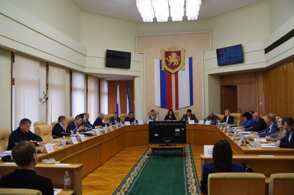 Министр промышленности и торговли Республики Крым Анушаван Агаджанян Министр промышленности и торговли Республики Крым Анушаван Агаджанян