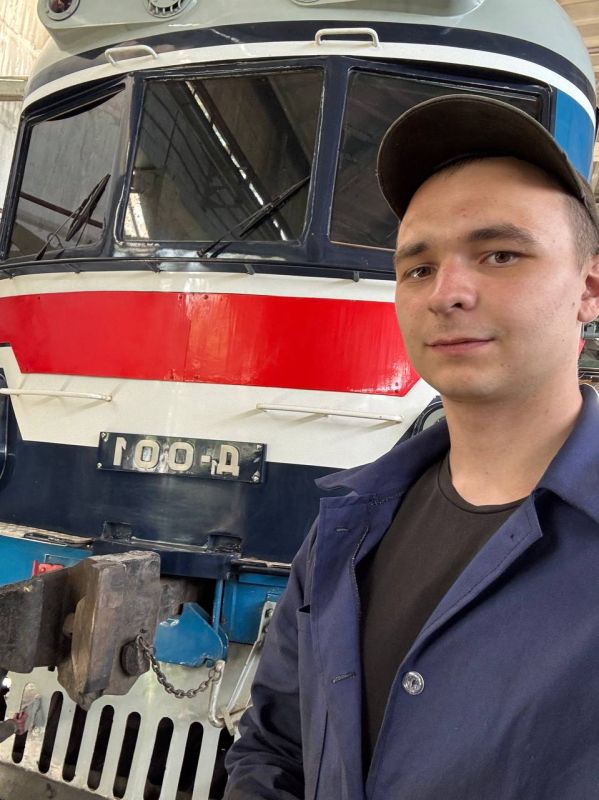 В вузах Росжелдора подвели итоги третьего трудового семестра! Летом 2025 года на целину отправились больше 7 тысяч бойцов из 221 студенческого отряда В вузах Росжелдора подвели итоги третьего трудового семестра! Летом 2025 года на целину отправились больше 7 тысяч бойцов из 221 студенческого отряда