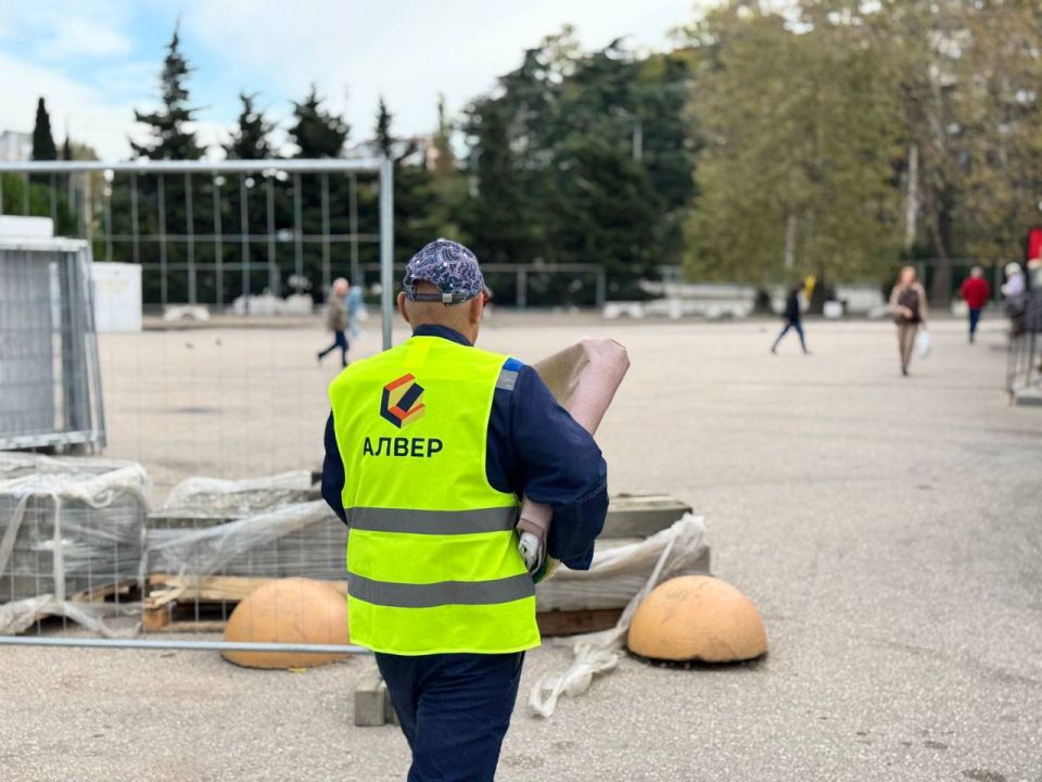 Михаил Развожаев: Благоустроим площадь 50-летия СССР Михаил Развожаев: Благоустроим площадь 50-летия СССР