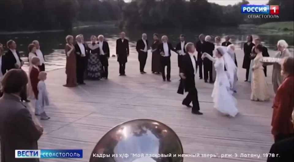 11111Почему песни и мелодии из старого кино до сих пор живут в народе, рассказали в Севастополе