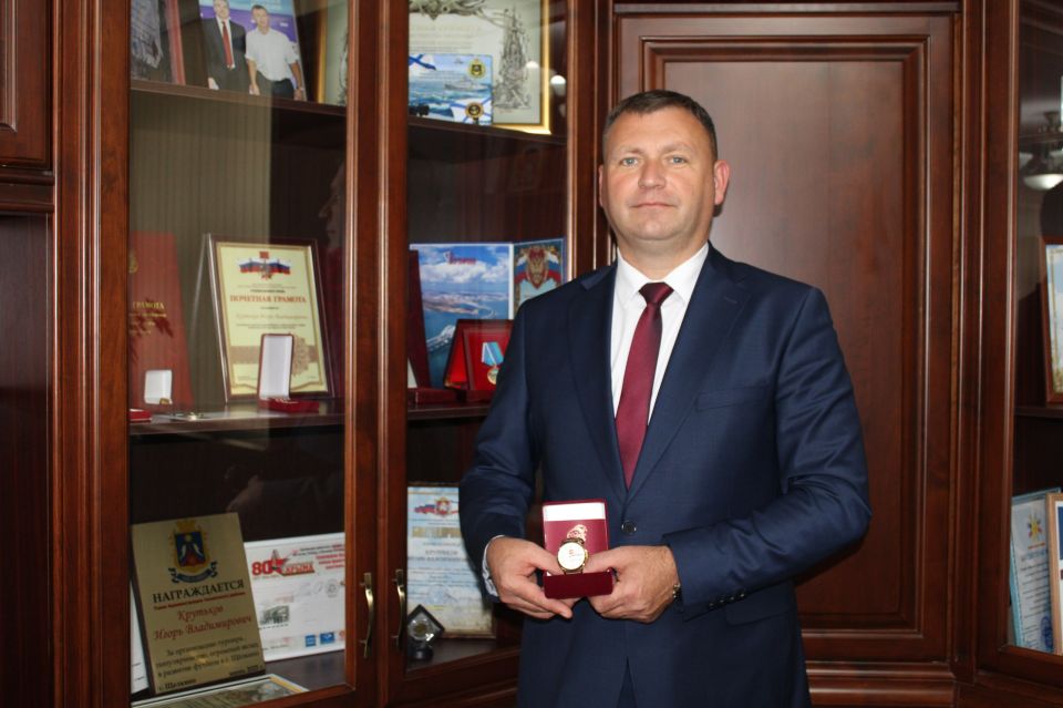  :    ,   95-     ,            ...