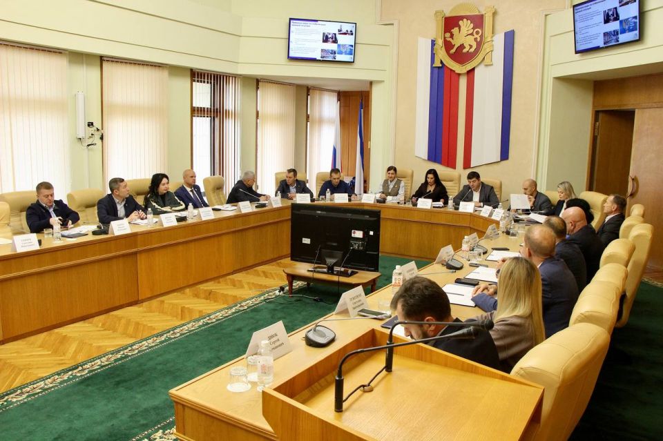 Более 900 торговых объектов в Крыму расширили перечень социально значимых товаров Более 900 торговых объектов в Крыму расширили перечень социально значимых товаров