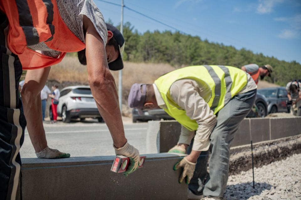 Михаил Развожаев: Уже 95 дорог мы отремонтировали в Севастополе в 2025 году Михаил Развожаев: Уже 95 дорог мы отремонтировали в Севастополе в 2025 году