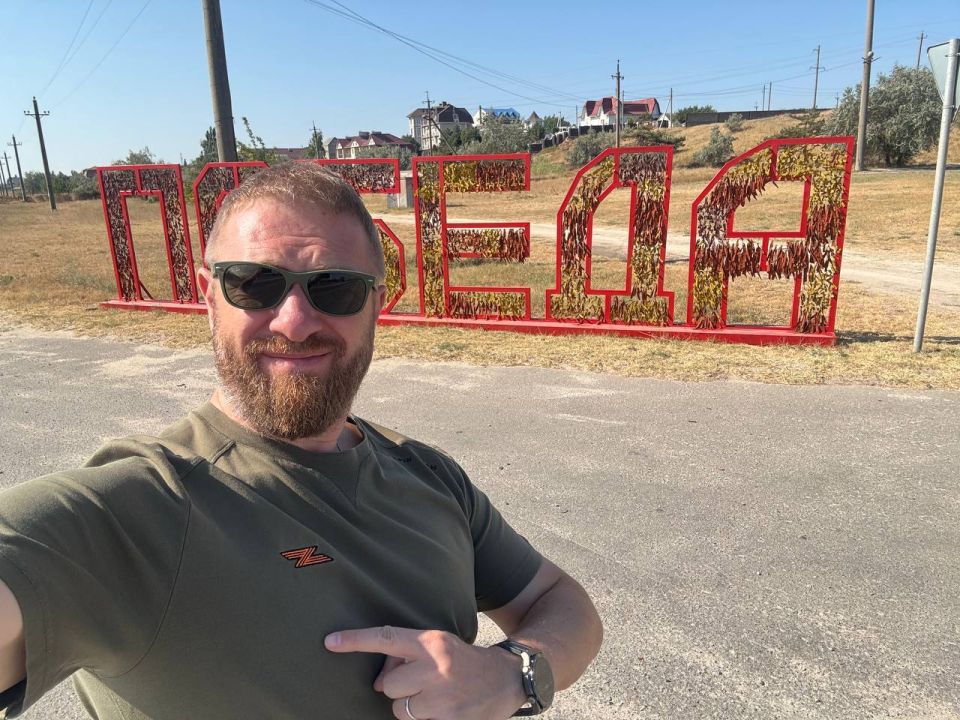 Александр Малькевич: Геническая Горка: Мемориал доблести защитников Арабатской стрелки – эхо героической обороны Крыма Александр Малькевич: Геническая Горка: Мемориал доблести защитников Арабатской стрелки – эхо героической обороны Крыма