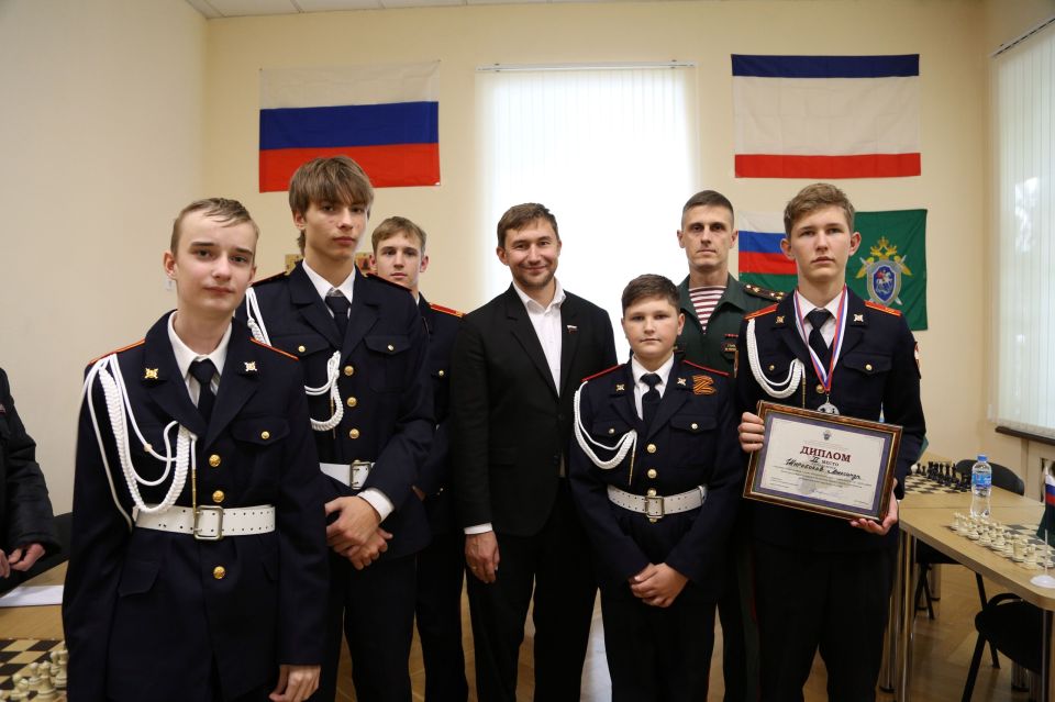 В Крыму состоялся турнир по шахматам среди учащихся профильных классов силовых ведомств региона В Крыму состоялся турнир по шахматам среди учащихся профильных классов силовых ведомств региона