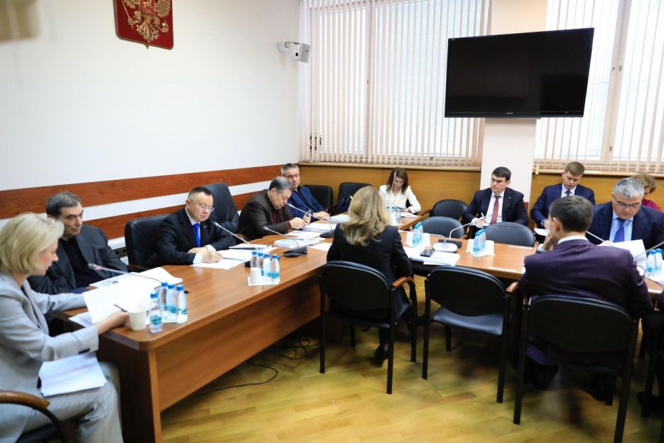 Глава Минстроя России Ирек Файзуллин на заседании Комитета Госдумы по бюджету и налогам представил ключевые мероприятия по линии министерства в рамках проекта федерального бюджета на 2026-2028 годы Глава Минстроя России Ирек Файзуллин на заседании Комитета Госдумы по бюджету и налогам представил ключевые мероприятия по линии министерства в рамках проекта федерального бюджета на 2026-2028 годы