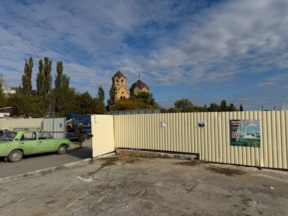 Александр Юрьев: В рамках рабочего визита в Евпаторию депутата Государственной Думы РФ Леонида Бабашова обсудили перспективы развития морской школы им. Героя России Олега Белавенцева Александр Юрьев: В рамках рабочего визита в Евпаторию депутата Государственной Думы РФ Леонида Бабашова обсудили перспективы развития морской школы им. Героя России Олега Белавенцева