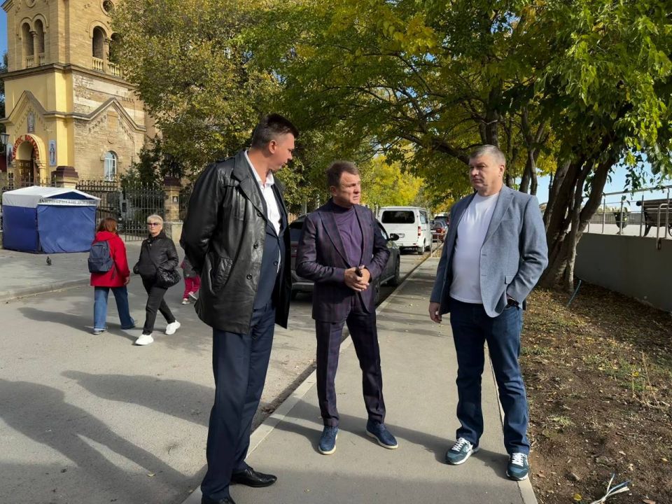 Александр Юрьев: В рамках рабочего визита в Евпаторию депутата Государственной Думы РФ Леонида Бабашова обсудили перспективы развития морской школы им. Героя России Олега Белавенцева Александр Юрьев: В рамках рабочего визита в Евпаторию депутата Государственной Думы РФ Леонида Бабашова обсудили перспективы развития морской школы им. Героя России Олега Белавенцева