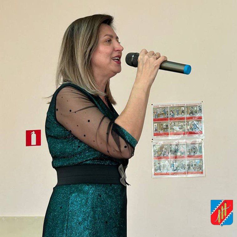Анна Трушина в преддверии профессионального праздника поздравила сотрудников филиала Джанкойского ДРСУ ГУП РК «Крымавтодор» Анна Трушина в преддверии профессионального праздника поздравила сотрудников филиала Джанкойского ДРСУ ГУП РК «Крымавтодор»
