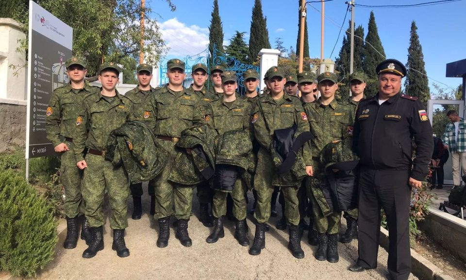 В Алуште стартовала Всероссийская ежегодная акция «День в музее для российских кадет»