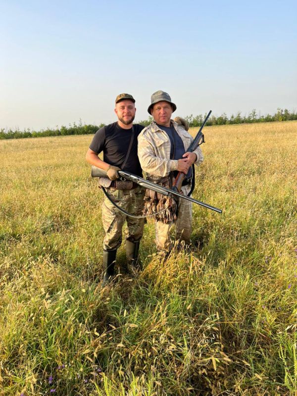 Кирилл Чебышев: Дорогие судакчане!. Сегодня — День отца, особый праздник, когда мы выражаем благодарность тем, кто всегда рядом, кто учит нас стойкости, ответственности и доброте