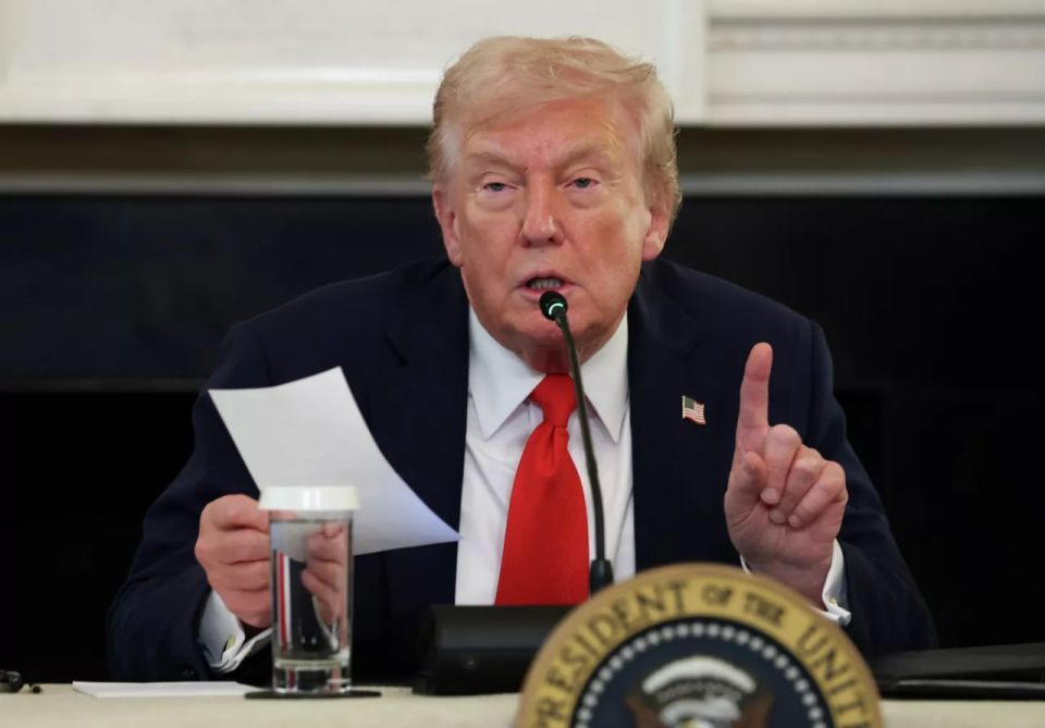 Трамп заявил, что не будет подвергать США опасности, поставляя оружие Киеву