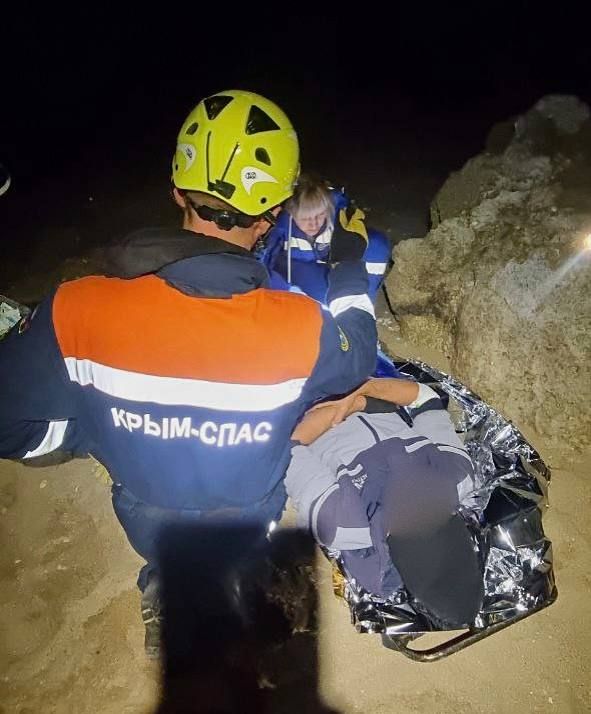 Мужчина сорвался в пещеру в Ленинском районе Мужчина сорвался в пещеру в Ленинском районе