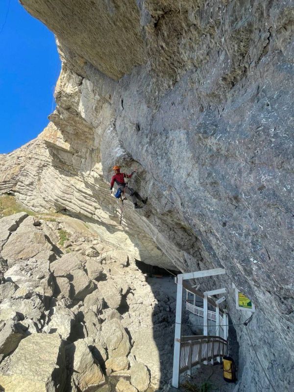 Кирилл Чебышев: В пгт. Новый Свет на тропе Голицына начали расчищать завалы Кирилл Чебышев: В пгт. Новый Свет на тропе Голицына начали расчищать завалы