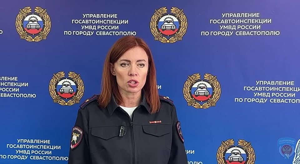Госавтоинспекция Севастополя привлекла к ответственности водителя, перевозившего 4-летнего сына в кузове пикапа
