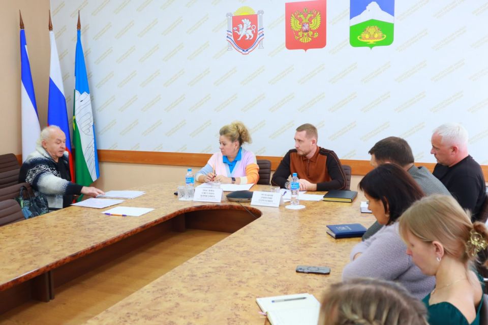 �������� �������: � ������ ���� ������������ ������������ ������ ������ �� �������� ������ � ������� ��������� �������, � ����� � ������������ ������� � ������������