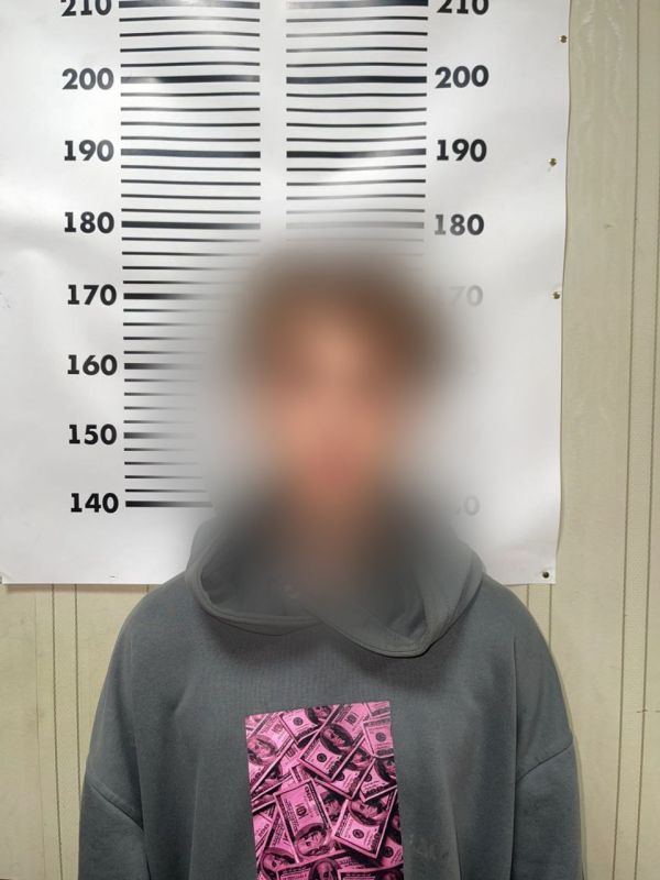 Евпаторийская полиция задержала подозреваемого в умышленной порче имущества Евпаторийская полиция задержала подозреваемого в умышленной порче имущества