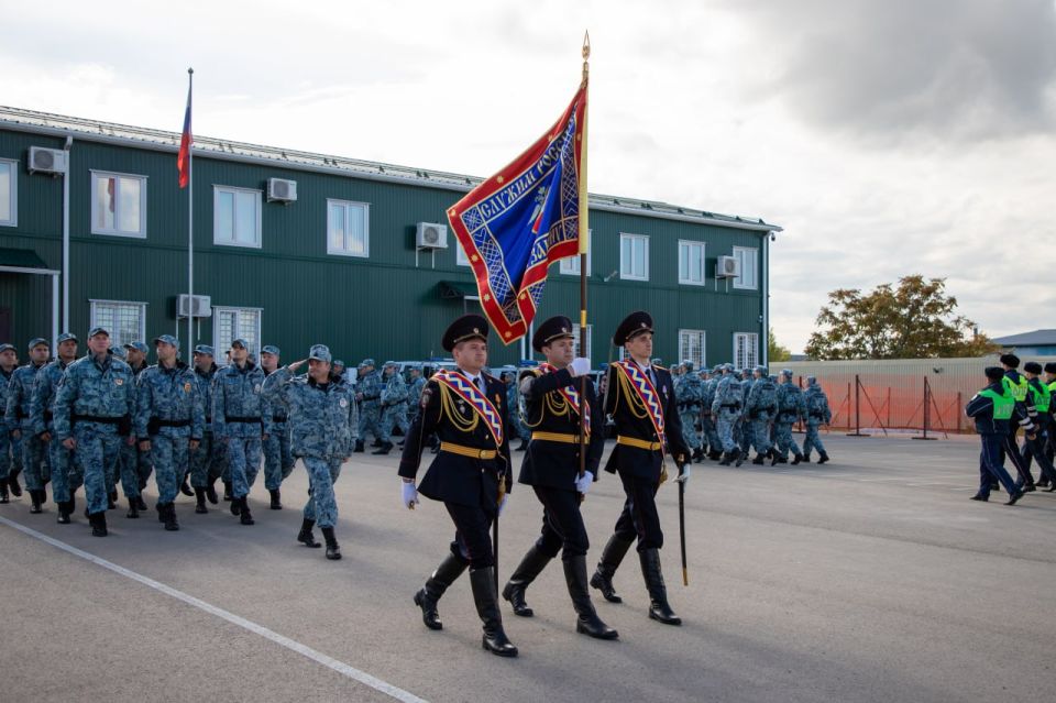 В Управлении МВД России по г. Севастополю состоялся ежегодный строевой смотр служб и подразделений В Управлении МВД России по г. Севастополю состоялся ежегодный строевой смотр служб и подразделений