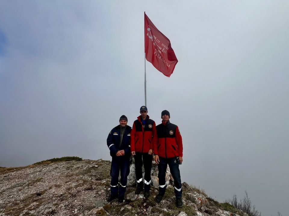 Сотрудники Алуштинского аварийно-спасательного отряда ГКУ РК «КРЫМ-СПАС» приняли участие в мероприятии, посвященном Дню памяти и славы крымских партизан и подпольщиков, который будет отмечаться 23 октября Сотрудники Алуштинского аварийно-спасательного отряда ГКУ РК «КРЫМ-СПАС» приняли участие в мероприятии, посвященном Дню памяти и славы крымских партизан и подпольщиков, который будет отмечаться 23 октября