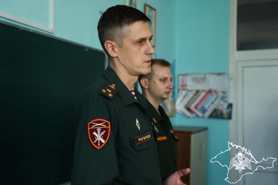 Офицер Росгвардии принял участие в патриотическом проекте «Герои России – гордость Крыма» Офицер Росгвардии принял участие в патриотическом проекте «Герои России – гордость Крыма»