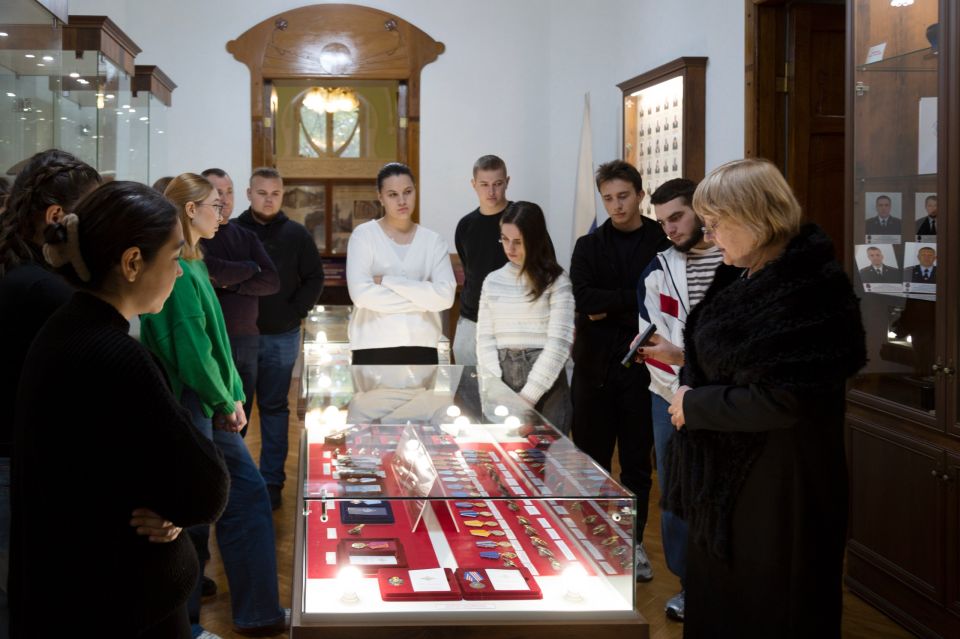 23 ОКТЯБРЯ В РЕСПУБЛИКЕ КРЫМ ОТМЕЧАЕТСЯ ПАМЯТНАЯ ДАТА -ДЕНЬ ПАМЯТИ И СЛАВЫ КРЫМСКИХ ПАРТИЗАН И ПОДПОЛЬЩИКОВ 23 ОКТЯБРЯ В РЕСПУБЛИКЕ КРЫМ ОТМЕЧАЕТСЯ ПАМЯТНАЯ ДАТА -ДЕНЬ ПАМЯТИ И СЛАВЫ КРЫМСКИХ ПАРТИЗАН И ПОДПОЛЬЩИКОВ