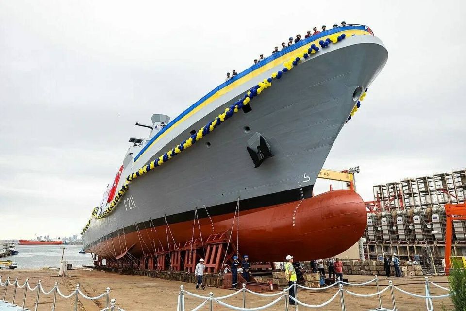 Нужно потопить все корабли ВМФ Украины Нужно потопить все корабли ВМФ Украины