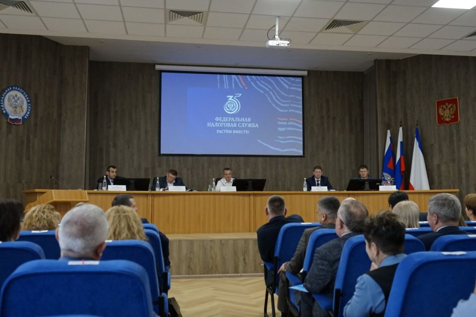 На заседании коллегии в УФНС России по Республике Крым подведены итоги работы за 9 месяцев 2025 года На заседании коллегии в УФНС России по Республике Крым подведены итоги работы за 9 месяцев 2025 года