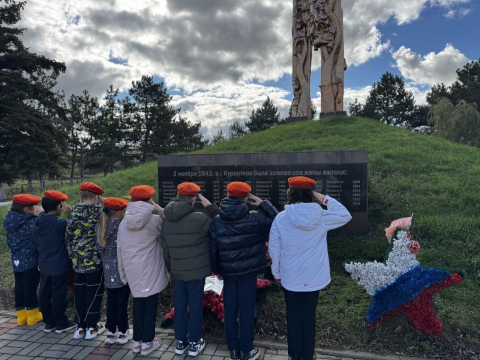 Память поколений: уроки мужества и чести под руководством МЧС России Память поколений: уроки мужества и чести под руководством МЧС России