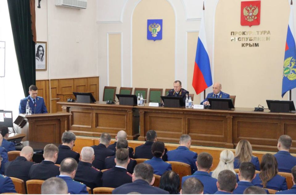 В прокуратуре Крыма состоялось заседание коллегии, посвященное вопросам противодействия незаконному обороту наркотических средств В прокуратуре Крыма состоялось заседание коллегии, посвященное вопросам противодействия незаконному обороту наркотических средств